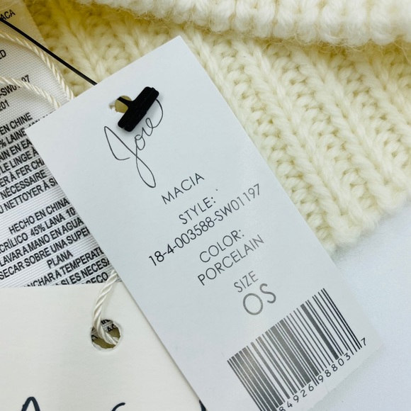 - Joie “Macia” Pom Pom Beanie - Picture 5 of 5